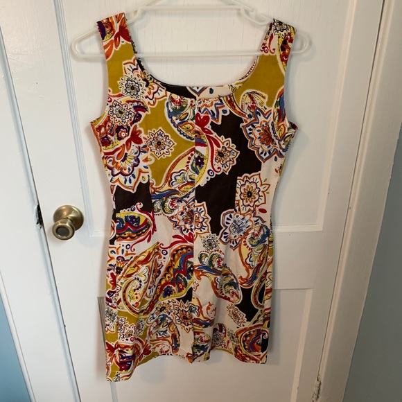 Patterned Sheath Dress - Picture 2 of 5